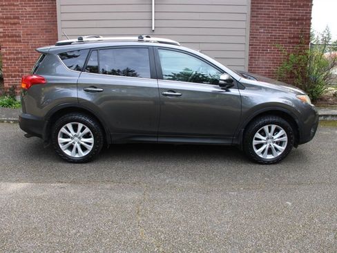Used 2013 Toyota RAV4 Limited image 12