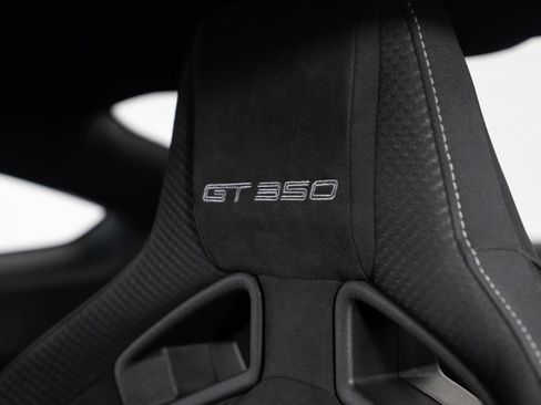 Used 2018 Ford Mustang Shelby GT350 w/ Electronics Package RWD image 12