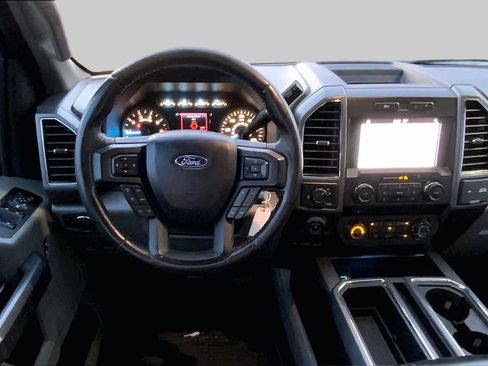 Used 2018 Ford F150 XLT w/ Equipment Group 302A Luxury RWD image 6