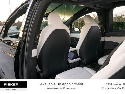 Used 2022 Tesla Model X Plaid image 17