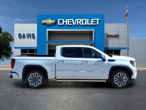 Used 2023 GMC Sierra 1500 Denali Ultimate AWD/4WD image 2