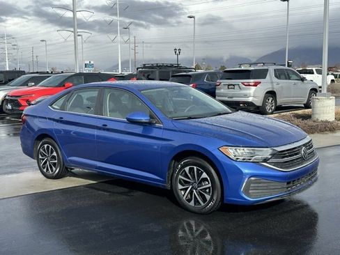 Used 2022 Volkswagen Jetta S image 28