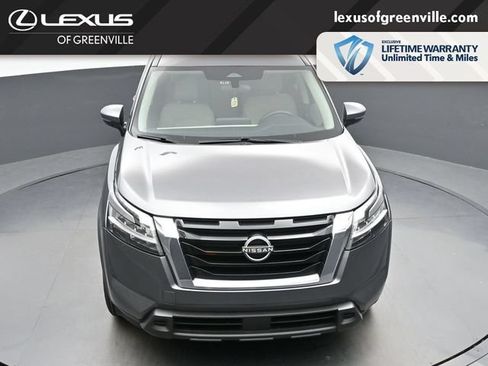 Used 2022 Nissan Pathfinder SV FWD image 17