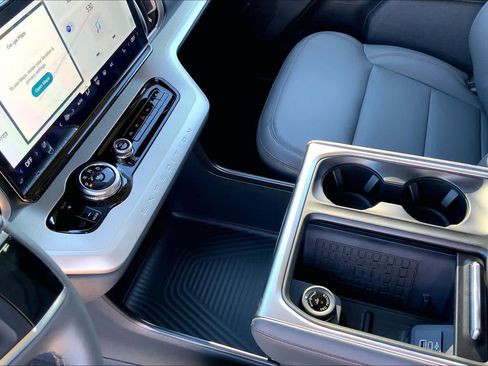 New 2025 Ford Expedition Max Active image 7