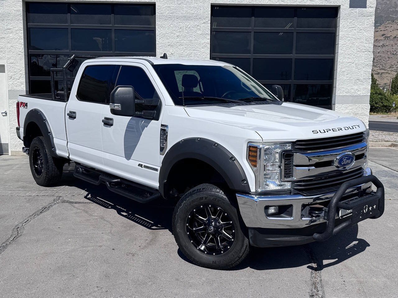 Used 2019 Ford F250 XLT w/ XLT Value Package AWD/4WD image 2