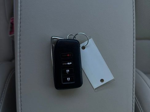 Used 2014 Lexus ES 350 image 42