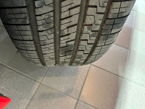 Used 2004 Chevrolet SSR w/ Preferred Equipment Group image 24