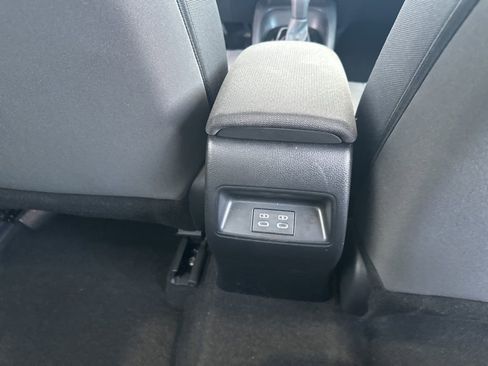 Used 2025 Toyota Corolla LE image 13