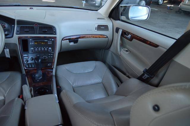 Used 2005 Volvo XC70 AWD/4WD image 49
