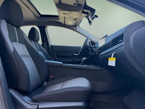 New 2026 Nissan Sentra SV w/ SV Convenience Package FWD image 12