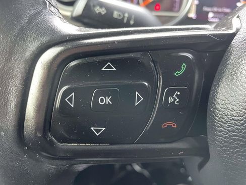 Used 2018 Jeep Wrangler Unlimited Sport S image 32