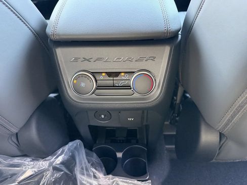 New 2026 Ford Explorer Active w/ Active Comfort Package RWD image 15