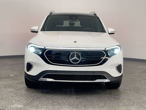 Used 2023 Mercedes-Benz EQB 300 4MATIC image 5
