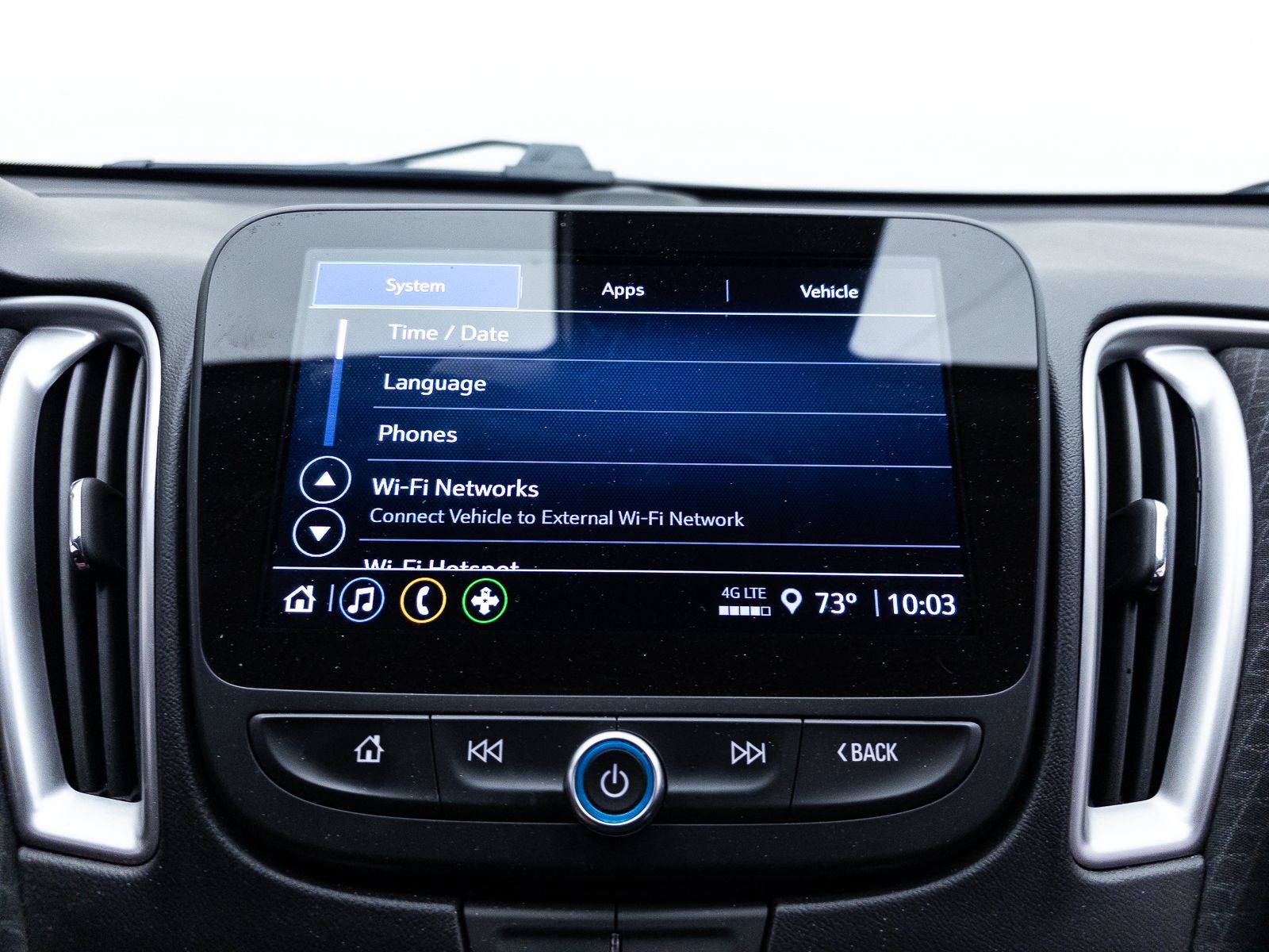 Used 2024 Chevrolet Malibu LS FWD image 18