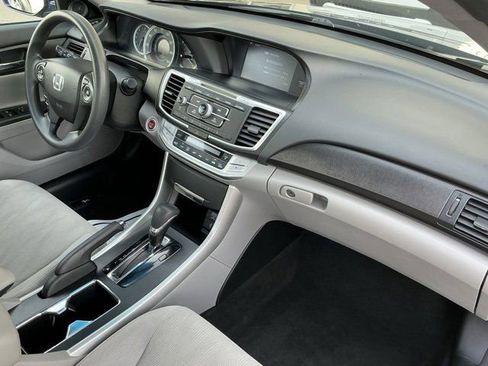 Used 2013 Honda Accord EX image 19