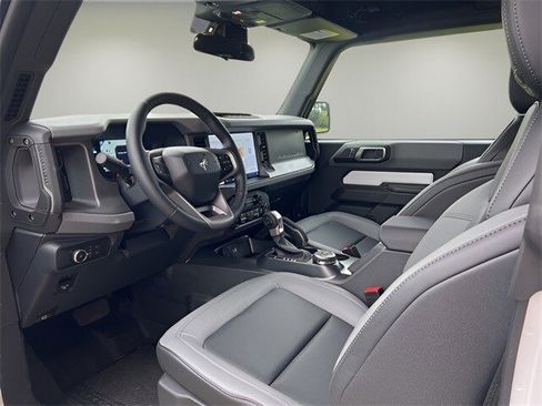 Used 2024 Ford Bronco Big Bend w/ Sasquatch Package image 34