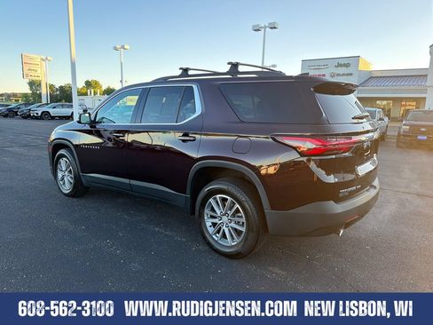 Used 2023 Chevrolet Traverse LT AWD/4WD image 4