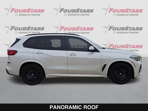 Used 2022 BMW X5 xDrive40i w/ M Sport Package AWD/4WD image 3