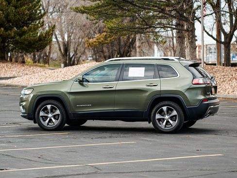 Used 2019 Jeep Cherokee Limited image 7