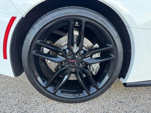 Used 2019 Chevrolet Corvette Stingray Coupe w/ 1LT image 14