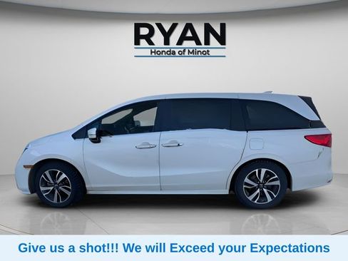 Used 2024 Honda Odyssey Touring image 6