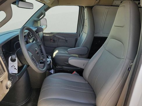 New 2026 GMC Savana 2500 Extended w/ Driver Convenience Package RWD image 14
