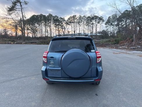 Used 2012 Toyota RAV4 FWD image 3