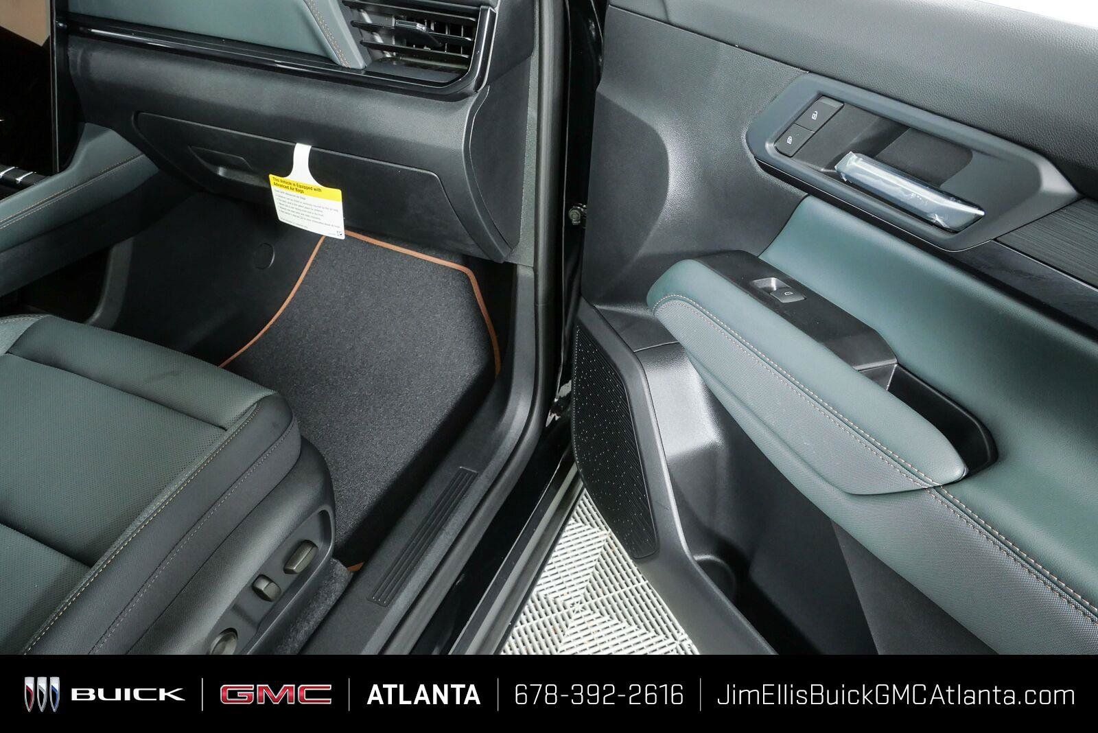 New 2027 GMC Terrain AT4 w/ Convenience Package III AWD/4WD image 23