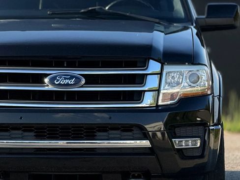 Used 2017 Ford Expedition Limited AWD/4WD image 12