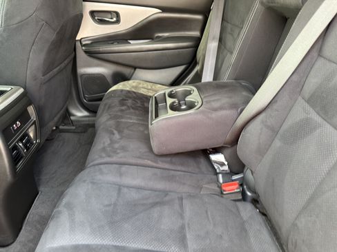Used 2021 Nissan Murano SV FWD image 19