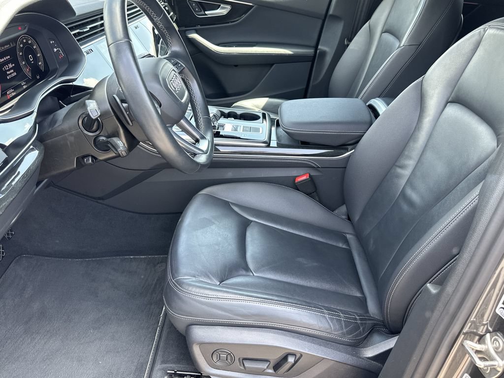 Used 2025 Audi Q7 3.0T Premium Plus AWD/4WD image 14
