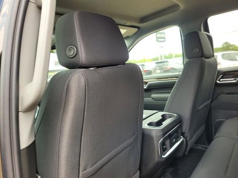 New 2026 GMC Sierra 1500 Elevation image 26