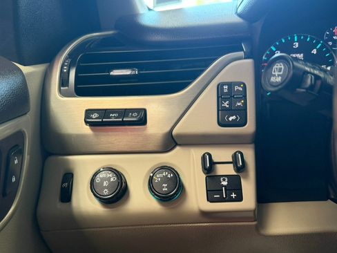 Used 2018 GMC Yukon XL Denali AWD/4WD image 51