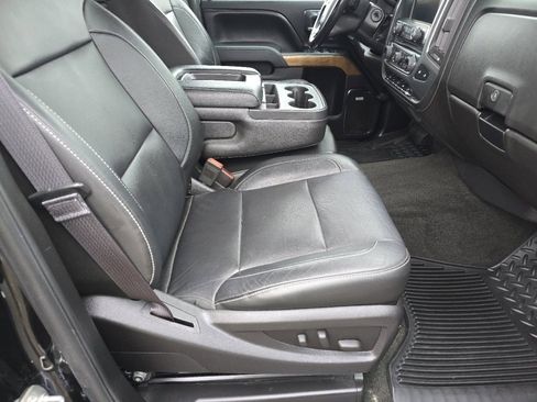 Used 2015 Chevrolet Silverado 3500 LTZ w/ LTZ Plus Package image 28