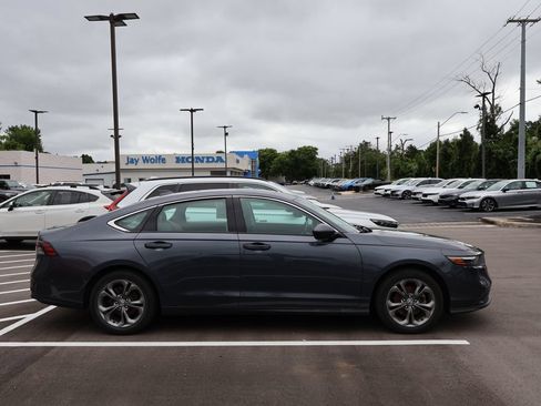 Used 2023 Honda Accord EX image 4