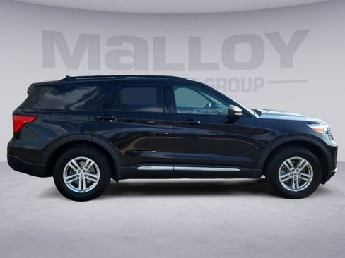 Used 2020 Ford Explorer XLT image 6