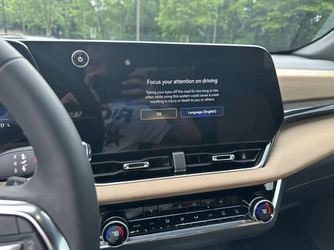 New 2026 Chevrolet Equinox ACTIV w/ LPO, Floor Liner Package image 26