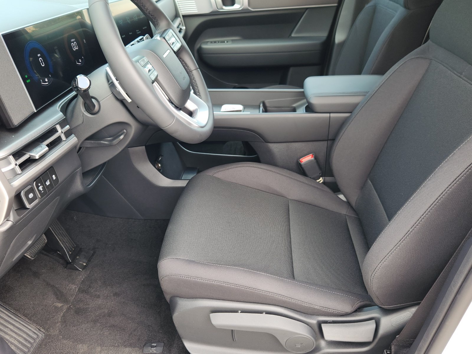 Certified 2026 Hyundai Santa Fe SE AWD/4WD image 11