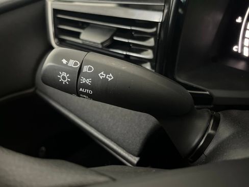 Used 2025 Toyota Camry LE FWD image 61
