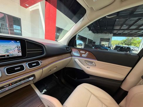 Used 2022 Mercedes-Benz GLE 350 w/ AMG Line Exterior image 18