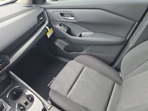 New 2026 Nissan Rogue SV w/ Cold Weather Package image 18