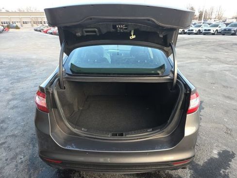 Used 2014 Ford Fusion SE w/ Equipment Group 202A image 8