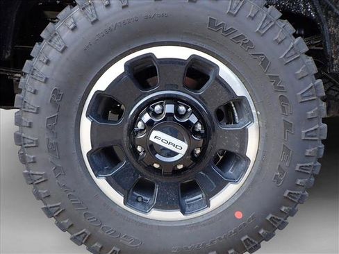 New 2026 Ford F250 Platinum w/ Tremor Off-Road Package image 7
