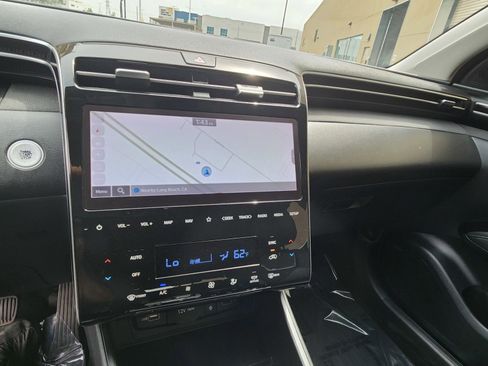 Used 2022 Hyundai Tucson Limited FWD image 13