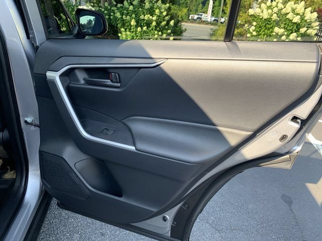 Certified 2025 Toyota RAV4 LE AWD/4WD image 11