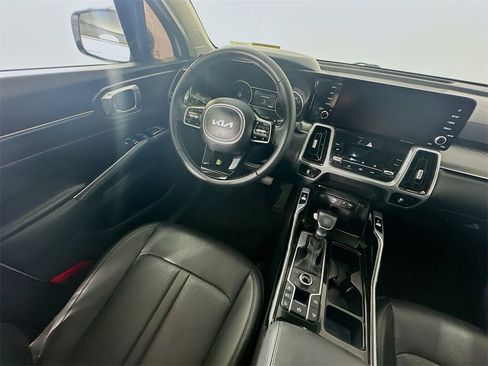 Used 2022 Kia Sorento SX image 9