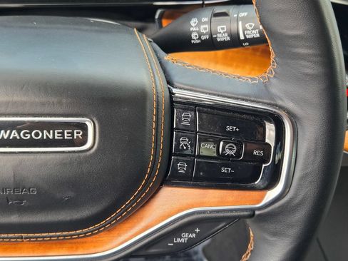 Used 2024 Jeep Grand Wagoneer L Series III AWD/4WD image 46