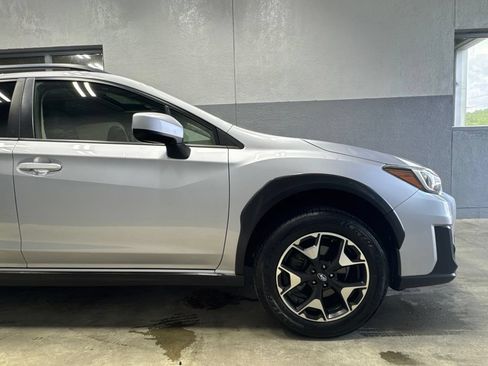Used 2019 Subaru Crosstrek 2.0i Premium AWD/4WD image 4