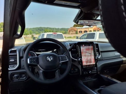 New 2025 RAM 2500 Big Horn image 10