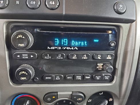 Used 2010 GMC Canyon SLT image 25